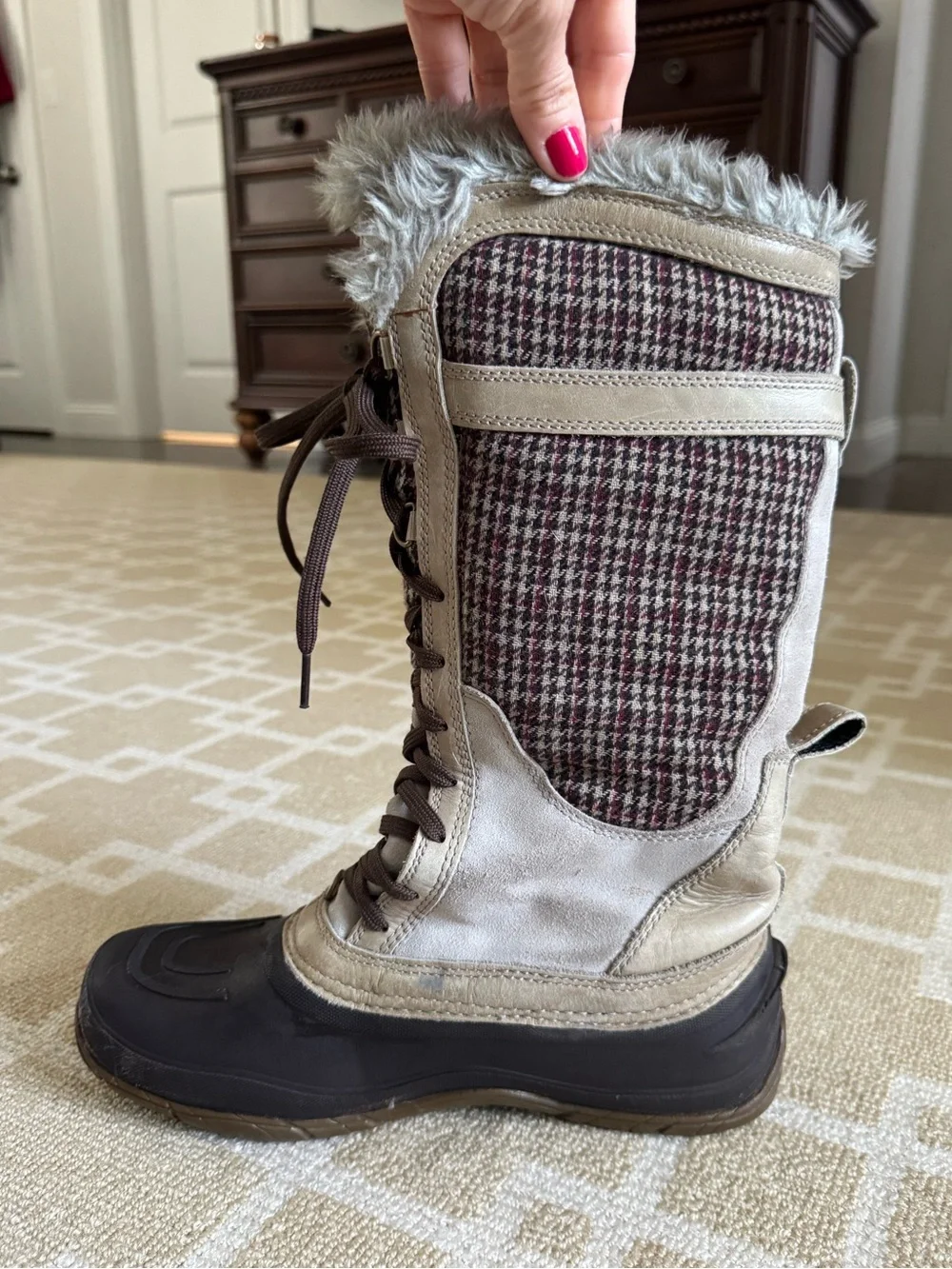 The North Face Shellista Lace Luxe Houndstooth Snow Boots Khaki Size 9